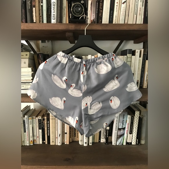 NWOT Shady Lady Grey Swan Camisole Top (S)  and Short (M) Sleep - Lounge Set S/M - Picture 11 of 16